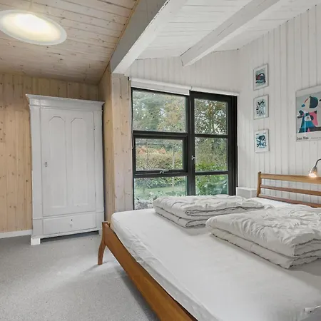 3 Bedroom Awesome In Stevns Rødvig