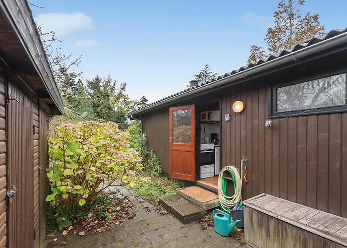3 Bedroom Awesome In Stevns *