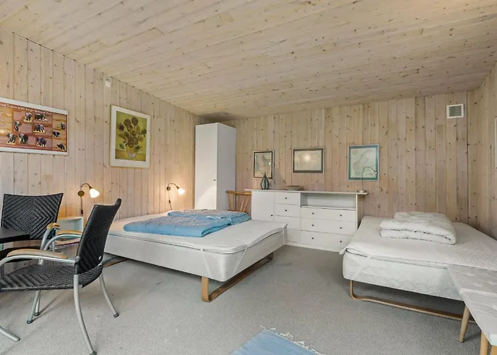 3 Bedroom Awesome In Stevns Nyaraló Rødvig